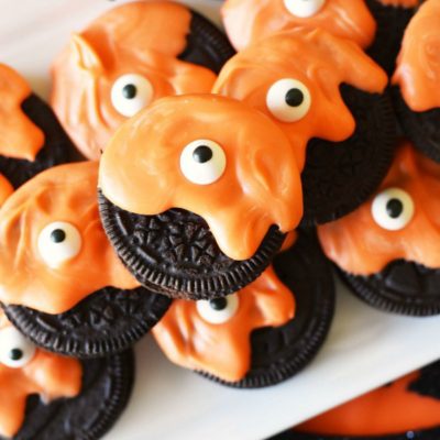 Monster Oreo Eyes | Sizzling Eats | Craft Collector