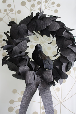Crow Wreath | Katydid and Kid | Craft Collector