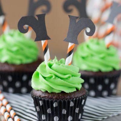 Witch Feet Cupcake | Cup of Cake | Craft Collector
