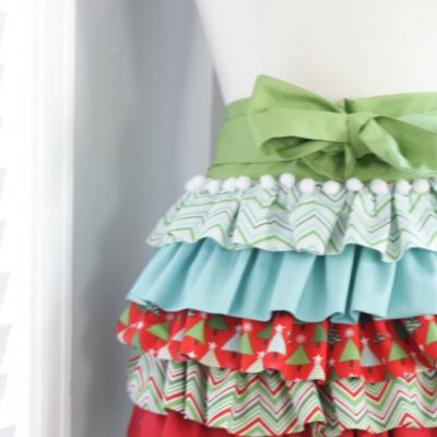 Holiday Ruffle Apron | Skip to My Lou | Craft Collector