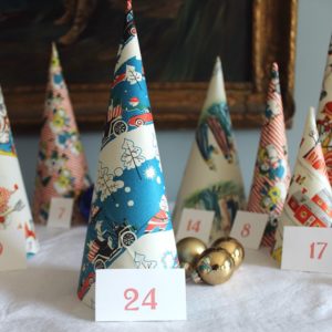 Cone Tree Calendar | Boxy Colonial | Craft Collector